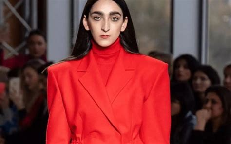 modelli gucci brutti|Armine, la modella brutta tra le modelle di Gucci .